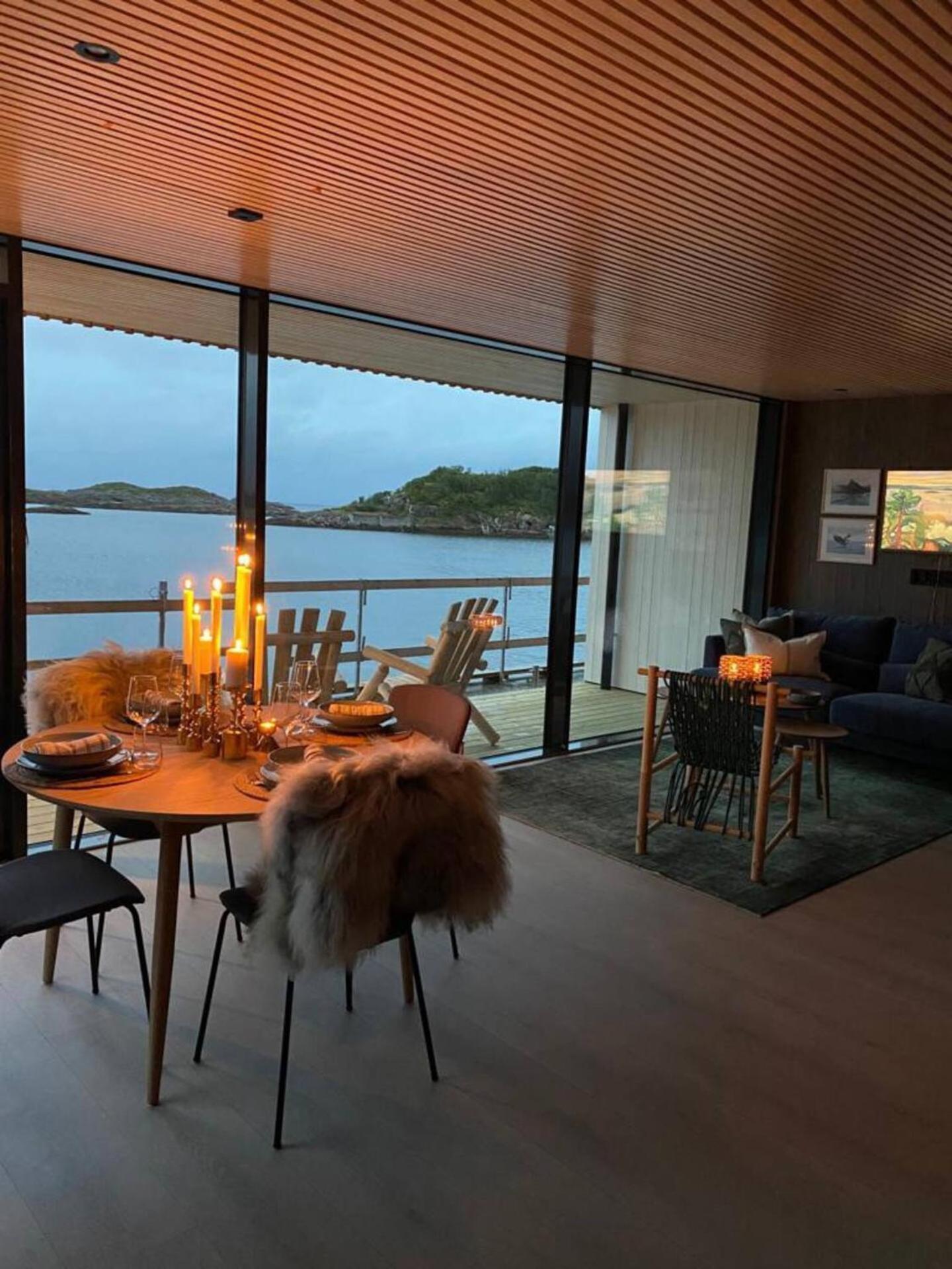 Waterfront Apartment With Panoramic Sea View Геннінґсвер Екстер'єр фото